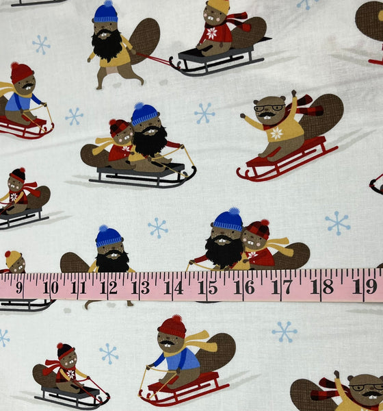COTTON - Robert Kaufman -  PURELY CANADIAN EH: UNDER THE NORTHERN LIGHTS - Critters Sledding - White