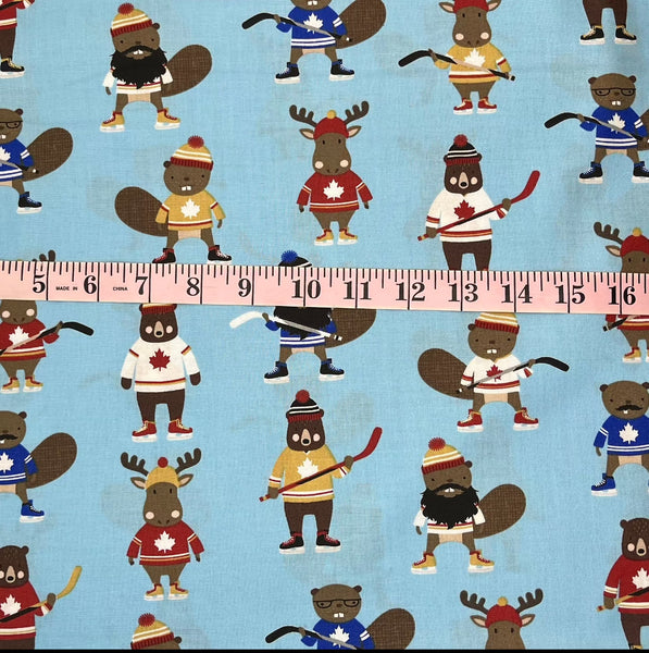 COTTON - Robert Kaufman -  PURELY CANADIAN EH: UNDER THE NORTHERN LIGHTS - Critters playing hockey - Blue